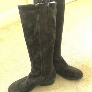 Via Spiga Suede Boots